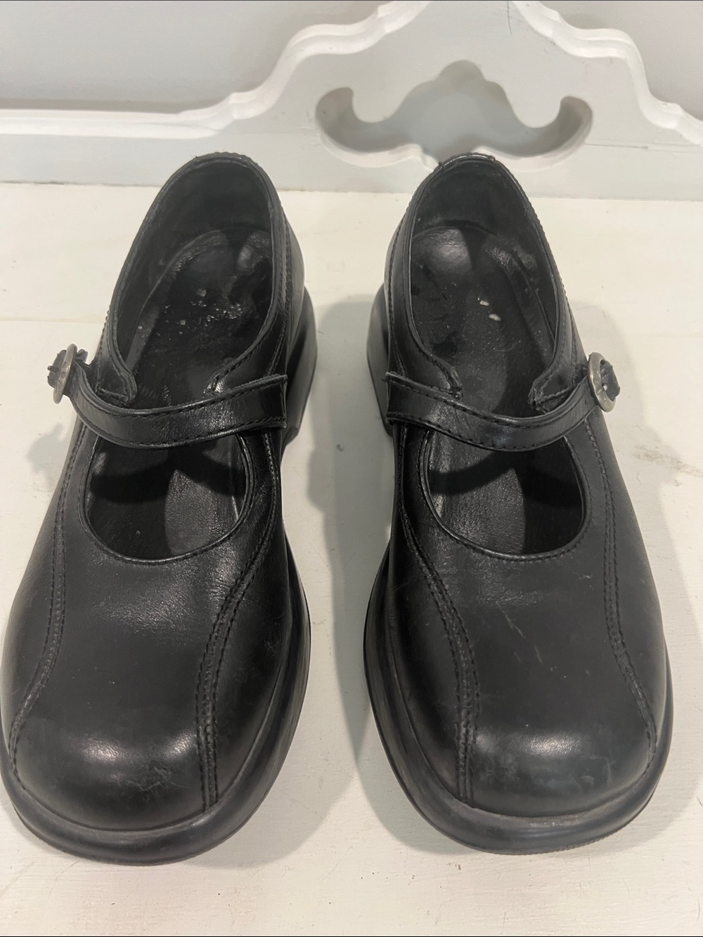 dansko black mary jane’s. thick sole  comfy women’s 7